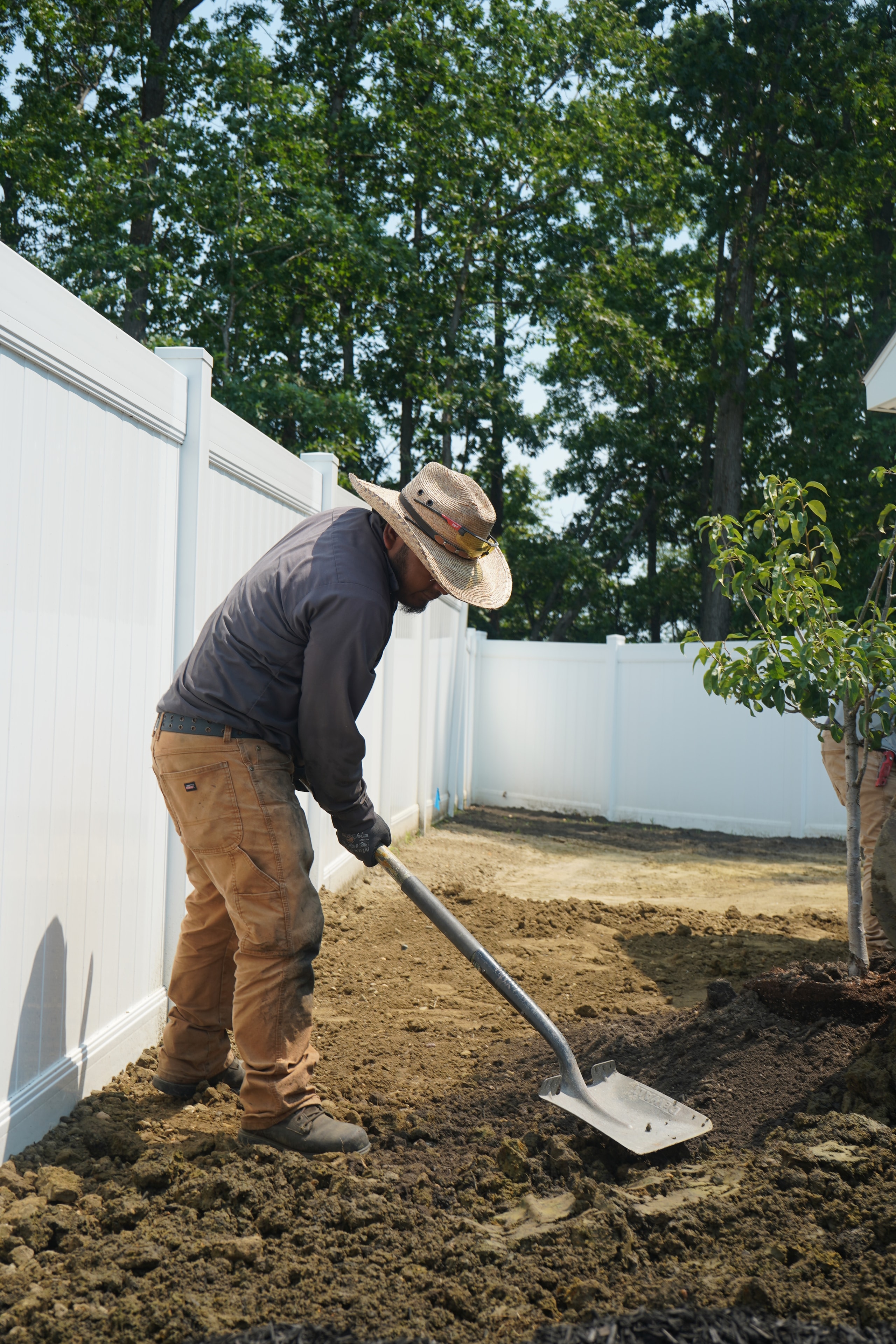 Garden Bed Mulch & Edging