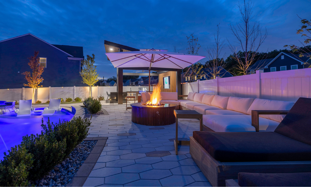 Williamstown Fire Pit Lounge