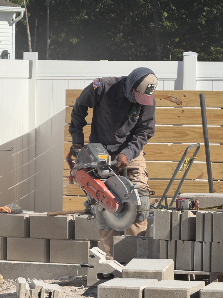Cutting concrete blocks with saw